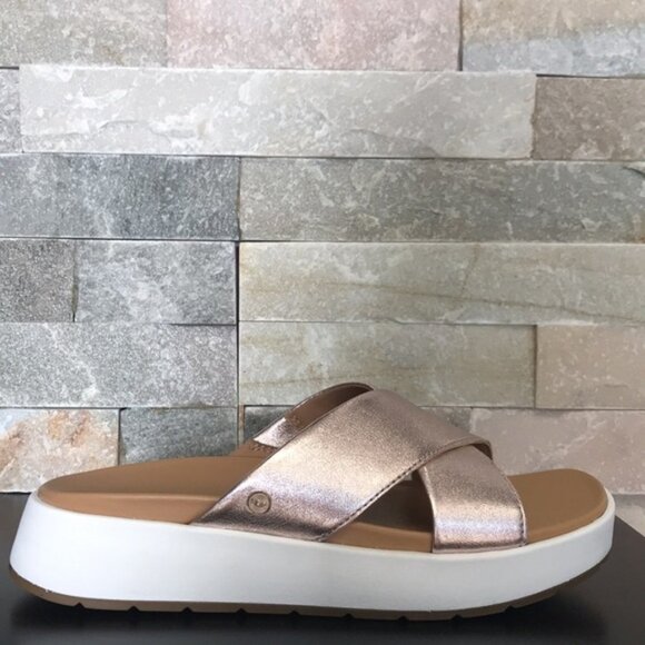 UGG Women's Emily Slide Sandal - Picture 5 of 5